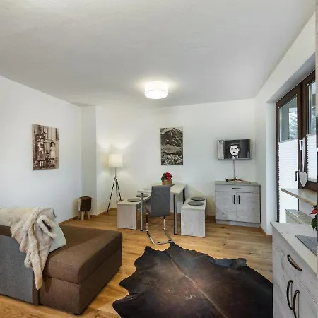 Ladinger, 多弗加斯坦