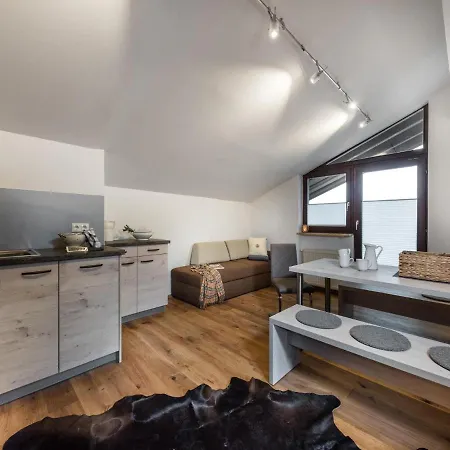 公寓 Ladinger, 多弗加斯坦